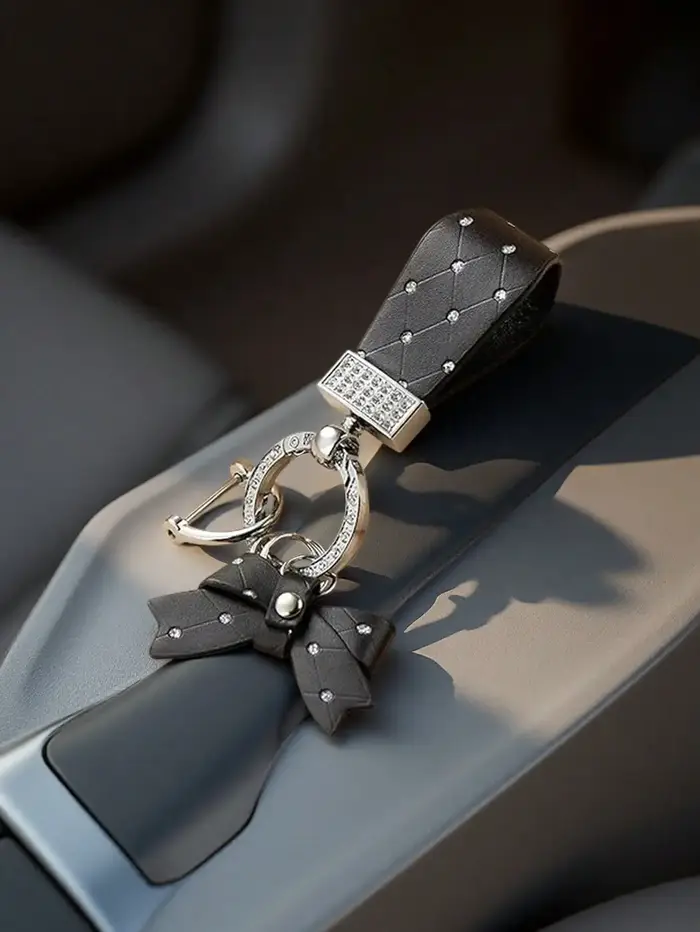 Porte-clés de luxe avec nœud en strass