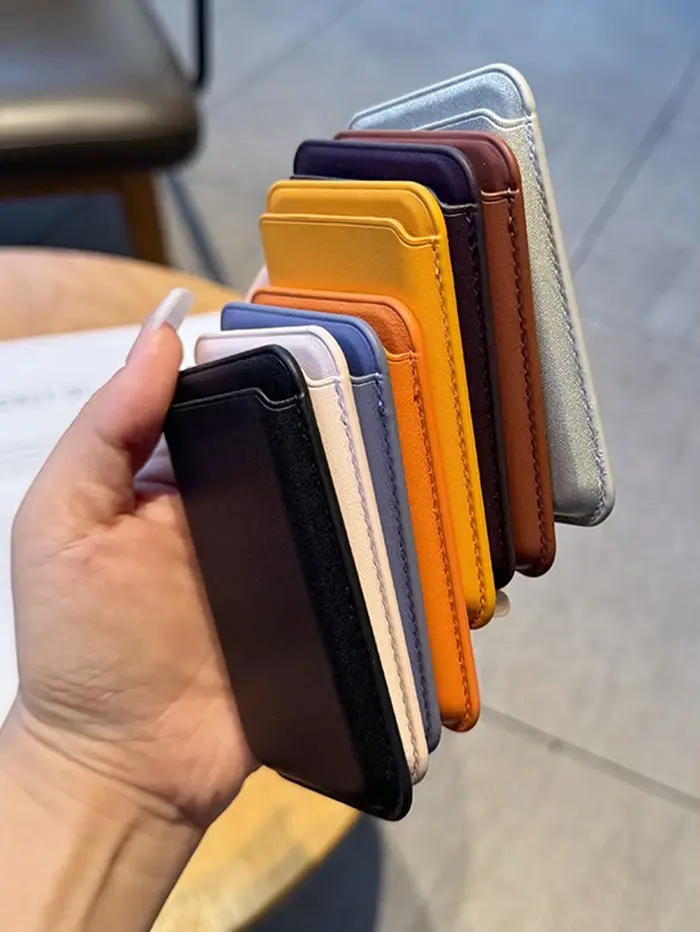 Porte-cartes en cuir, capable de contenir des cartes. Disponible en plusieurs couleurs. Convient aux téléphones magnétiques ou aux coques de téléphone.