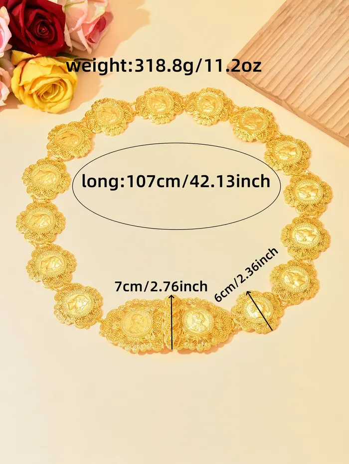 Ceinture de style cour avec pièce circulaire dorée et bordure en dentelle à motifs de tête humaine, design évidé pour ceinture, un style arabe