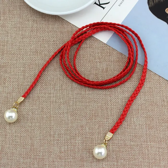 Ceinture fine en cuir PU tressée à franges style bohème pour femme