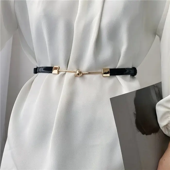 Ceinture en cuir skinny pour femme
