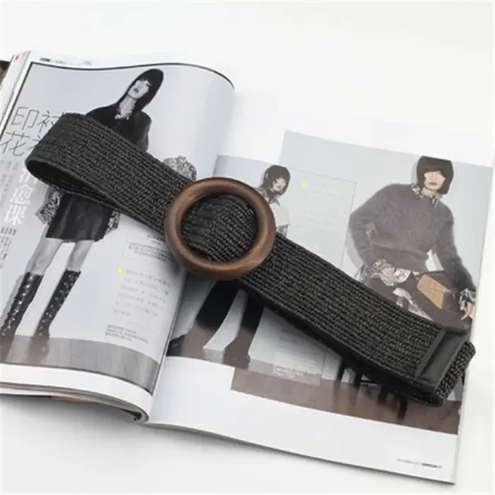 Ceinture tressée élastique bohème avec boucle en bois pour femmes