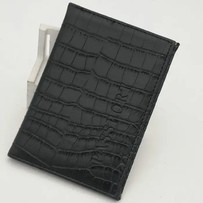 Portefeuille de passeport fonctionnel et imperméable en cuir PU avec emplacements supplémentaires pour cartes de crédit
