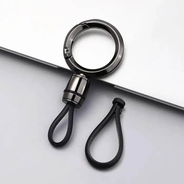 Porte-clés en métal minimaliste pour hommes