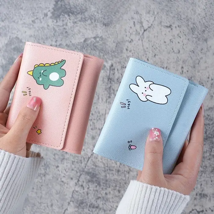 Portefeuille court mignon pour femme 2024 avec fermoir, porte-cartes d'identité et bancaires, pour étudiante, sac à monnaie, portefeuille pour femme, sac à motif de dessin animé rose
