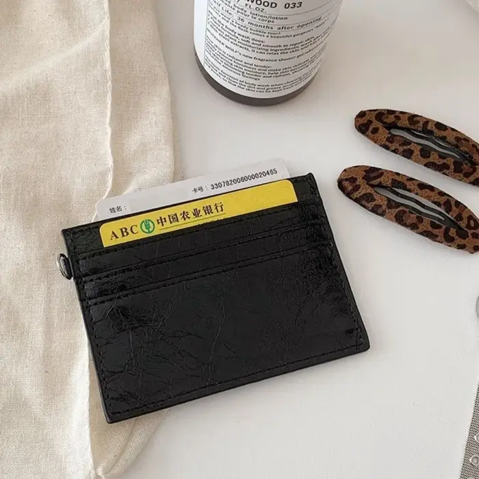 Portefeuille élégant en cuir craquelé ultra fin