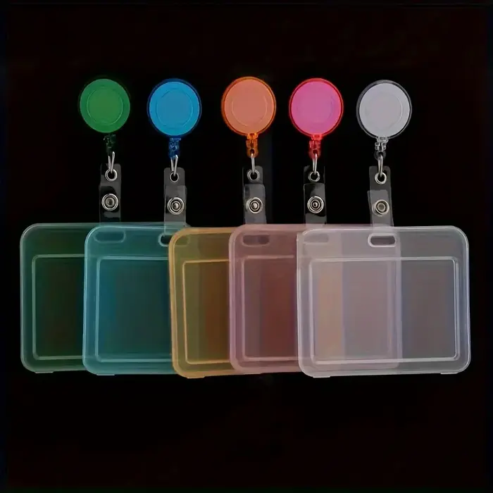 Porte-carte horizontal transparent durable avec boucle facile à tirer