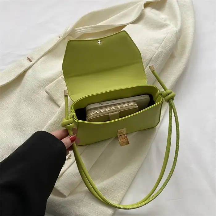 Sac à bandoulière en cuir de couleur unie pour femmes