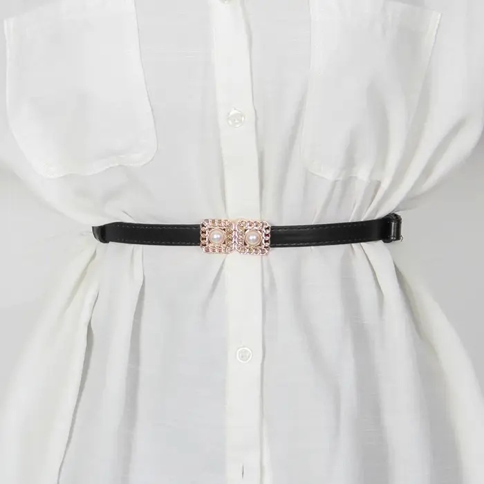 Ceinture pour femme rétro à la mode avec chaîne et perles, ceinture décorative polyvalente pour manteaux et robes, boucle en métal, ceinture en cuir fine pour femme