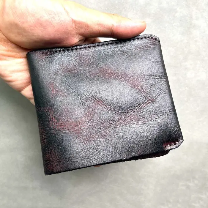 Portefeuille en cuir beige fait à la main pour hommes