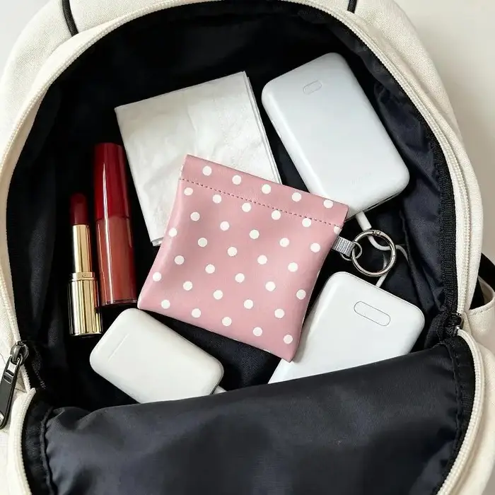 Porte-monnaie à ressort en cuir PU à pois avec porte-clés