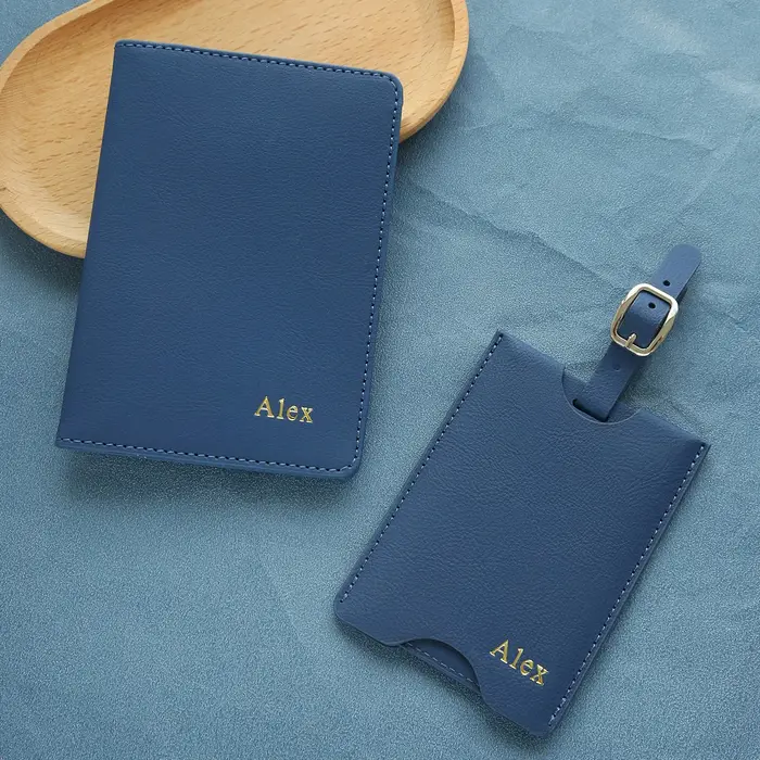 Ensemble porte-passeport et étiquette de bagage personnalisés