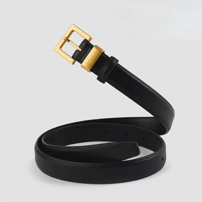Ceinture en cuir de créateur vintage pour femme
