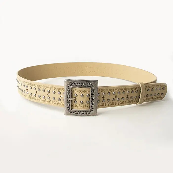 Ceinture texturée et cloutée de style bohème coréen avec finition vieillie exquise