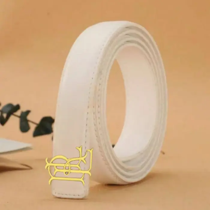 Ceinture élégante pour femme avec lettres dorées - Une ceinture luxueuse marron-noir avec boucle dor