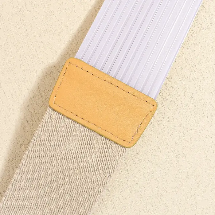 Ceinture de taille dorée à la mode