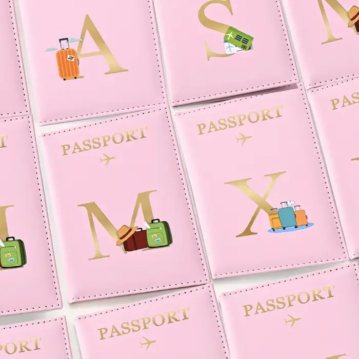 Couverture de passeport en cuir avec lettres imprimées pour hommes et femmes