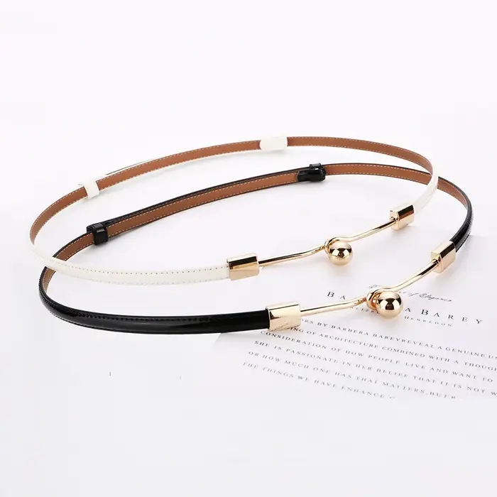 Ceinture en cuir skinny pour femme