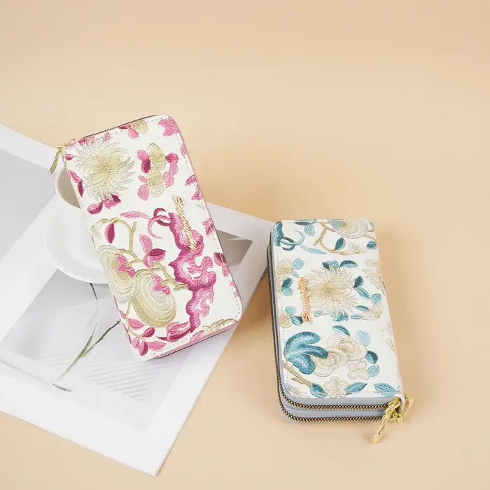 Portefeuille long vintage à broderie florale pour femme