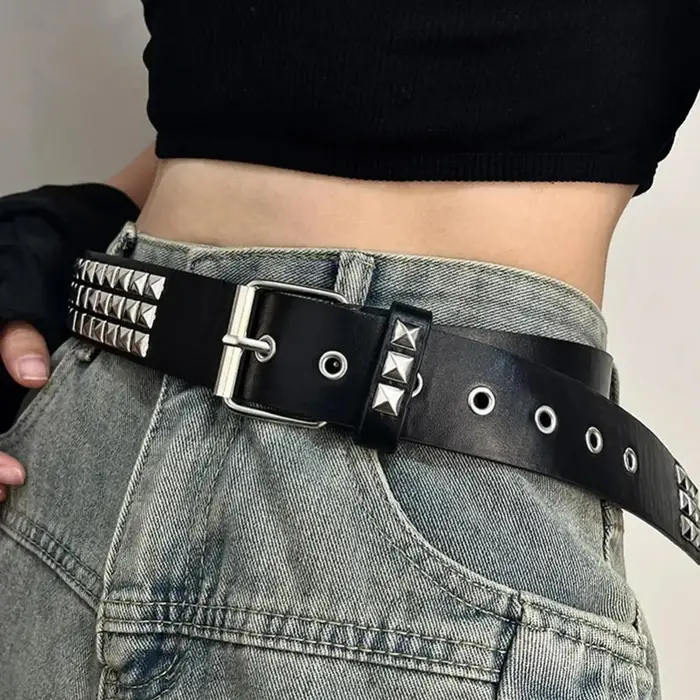 Ceinture à rivets en métal lourd pour femmes