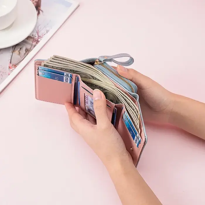 Petit portefeuille en cuir pour femmes