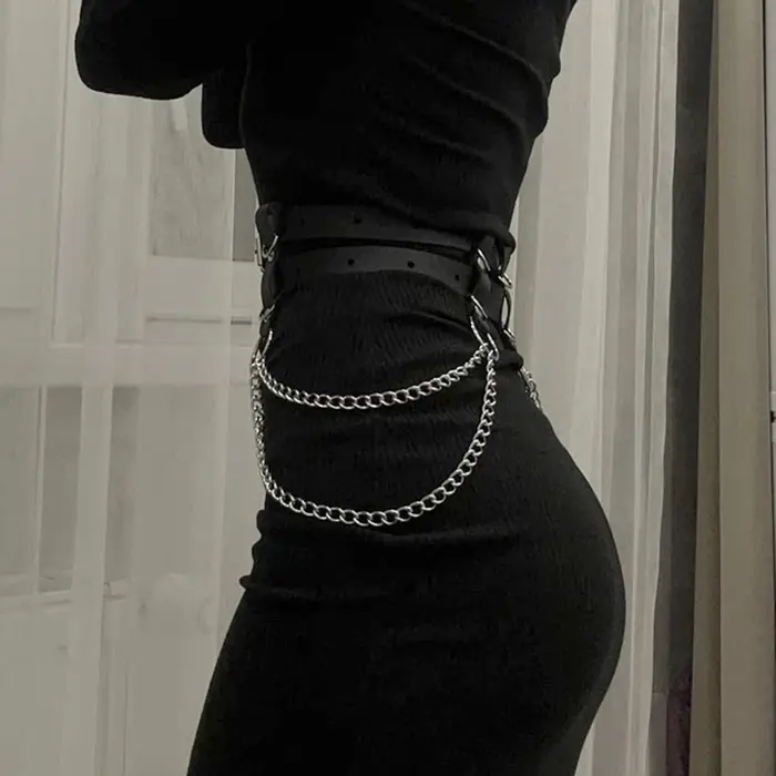 Ceinture Chaîne de Taille Gothique Tendance en Cuir Argenté pour Femme – Harnais Chaîne de Taille en Cuir Style Punk