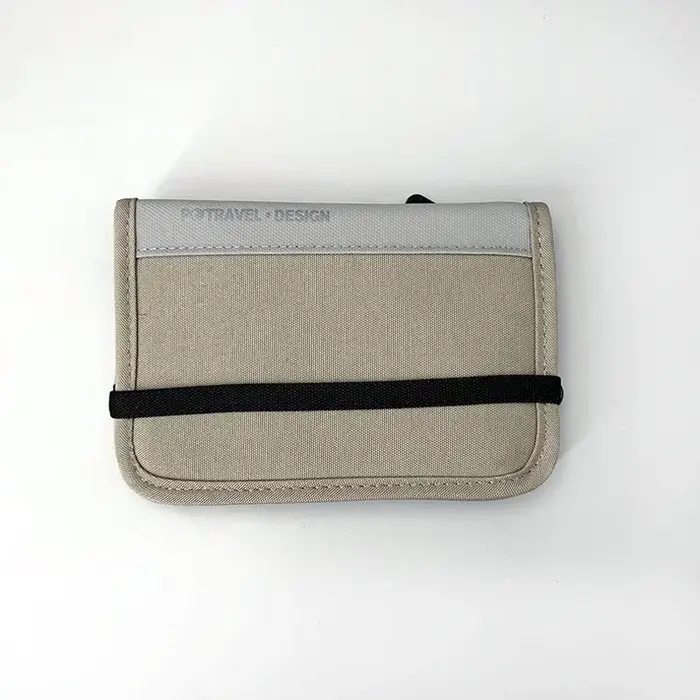 Porte-passeport étanche