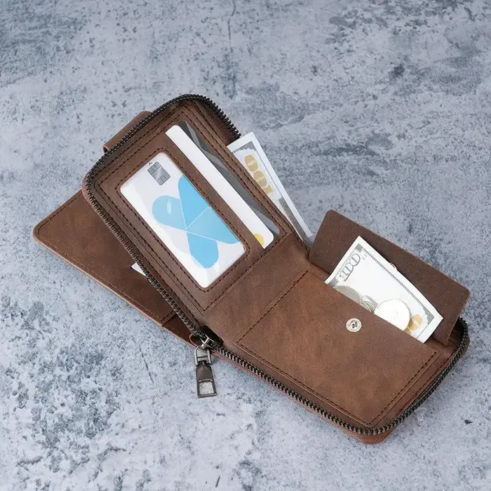 Portefeuille vintage en cuir PU pour homme avec boucle métallique sécurisée et plusieurs emplacements pour cartes, parfait pour un usage quotidien et les voyages d'affaires