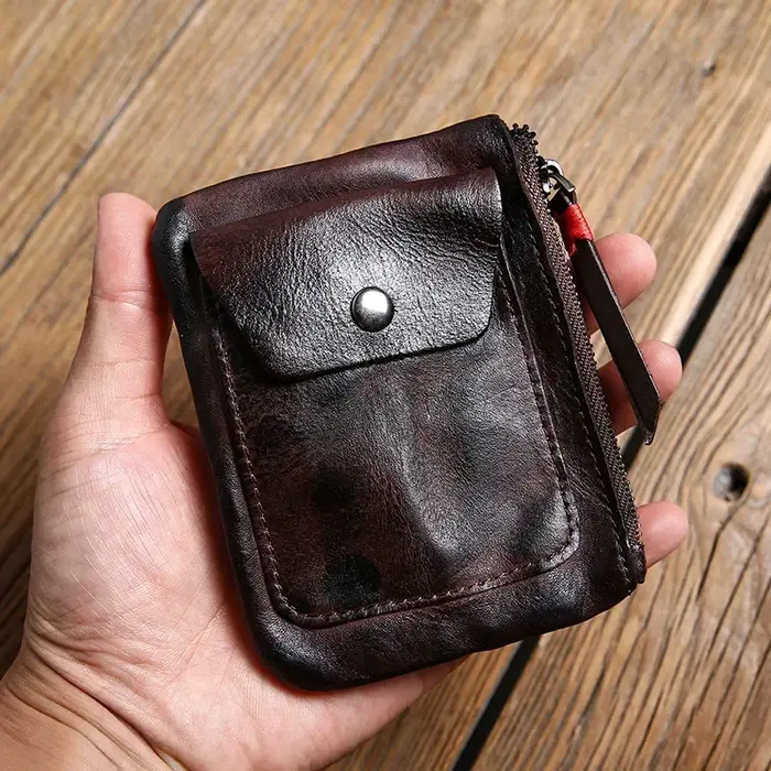 Portefeuille en cuir minimaliste fait à la main pour femme