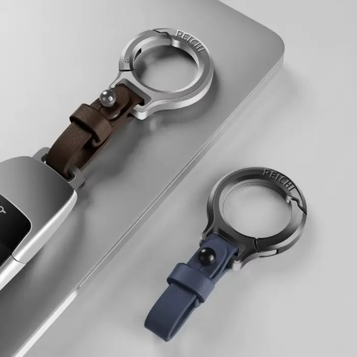 Nouveau porte-clés en cuir en alliage de zinc, adapté aux hommes et aux femmes, clip de boucle de ce