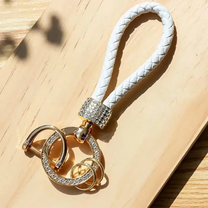 Porte-clés en corde tressée fabriqué à la main