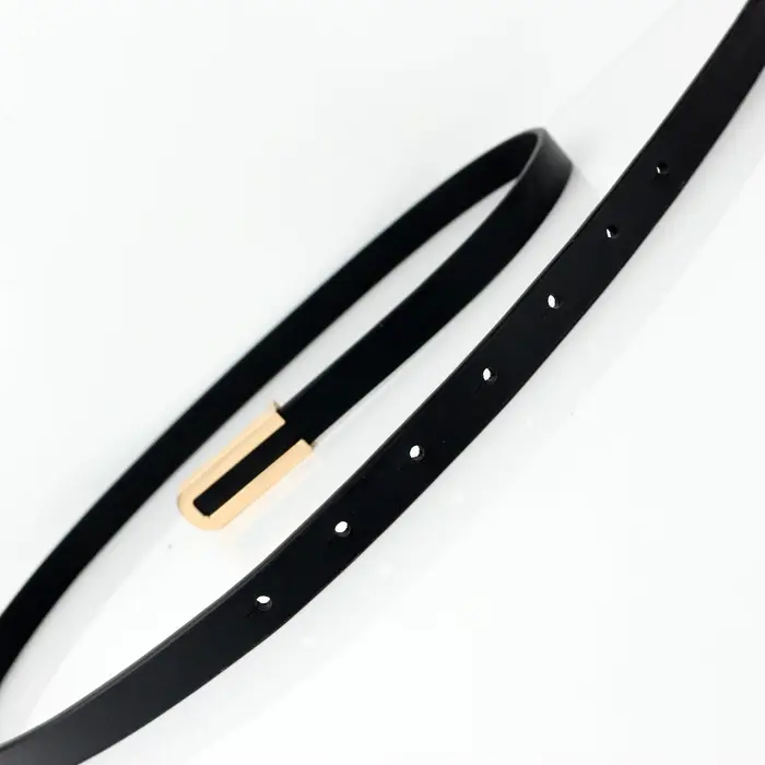 Ceinture fine en cuir noir pour femmes