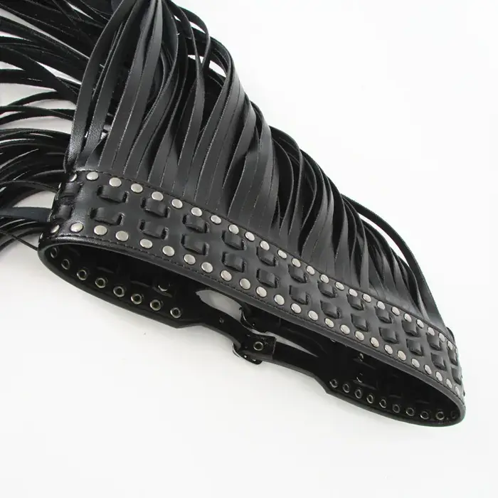 Fantastique longue frange ceinture en cuir noir ceintures de créateur pour les femmes longs glands boucle ardillon
