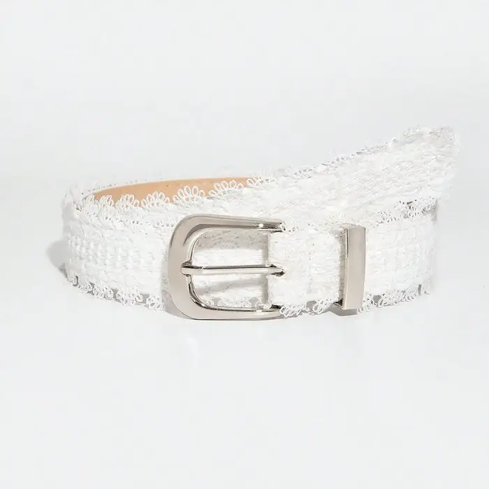 Ceinture en dentelle blanche de style délicat pour femme