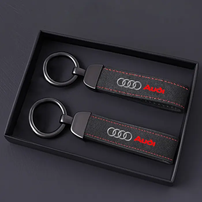 Porte-clés en daim avec emblème pour Audi A1 A2 A3 A4 A5 A6 A7 A8 Q1 Q2 Q3 Q4 Q5 Q6 Q7 Q8 TT S5 B8