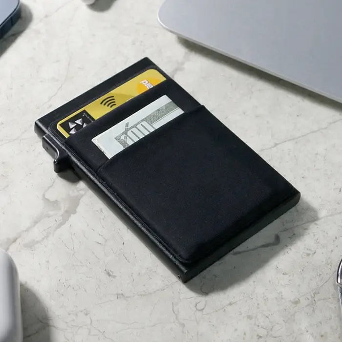 Porte-carte de crédit RFID pour hommes