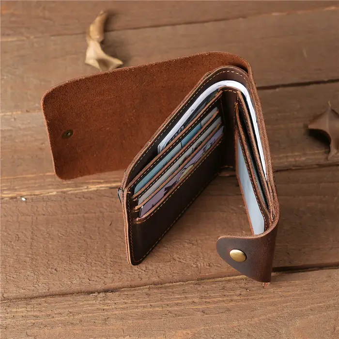 Portefeuille à rabat en cuir optique vintage personnalisé avec moraillon pour homme