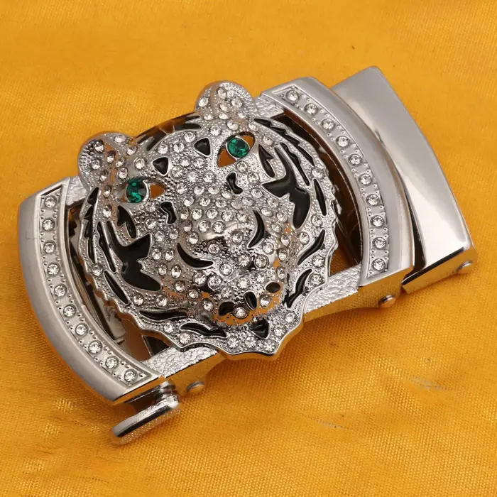 Tête de boucle automatique pour ceinture homme