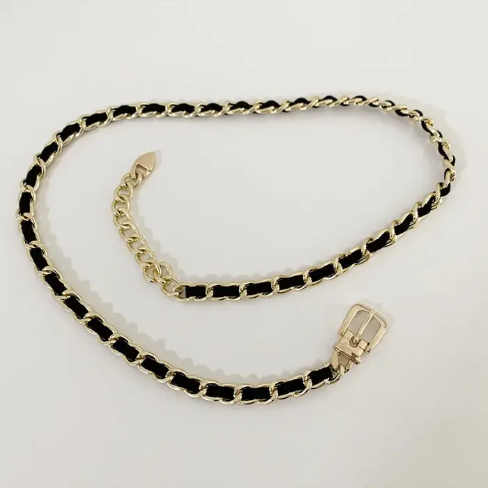 Ceinture chaîne en cuir dorée pour femme