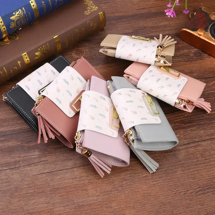 Portefeuille court à pompon en cuir Pu pour femmes